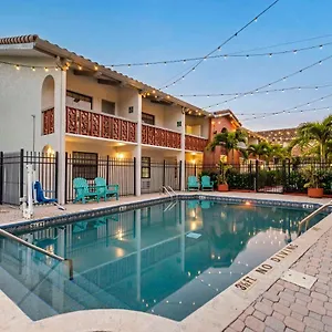 Hotel Clarion Pointe Tampa-brandon Near Fairgrounds And Casino Tampa